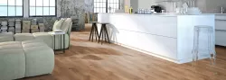 Дуб Бретань 47423 32 класс 8мм