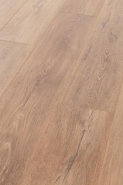 EPL191 Дуб Мелба коричневый 33 класс 8мм