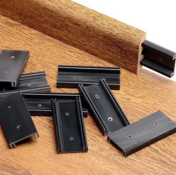 Клипса монтажная для плинтуса FloorWay