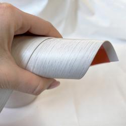 Гибкий плинтус самоклеящийся Flex Ясень анкор белый