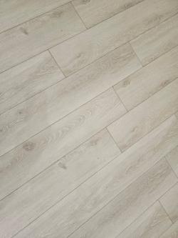 Дуб Кубань BW-01 33 класс 8мм