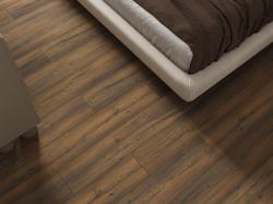 Дуб Лаваредо коричневый EL1048 34 класс 8мм