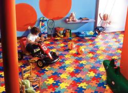 Бытовой  линолеум Puzzle Colour 050