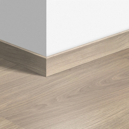 Изображение Плинтус Quick Step Доска дубовая светло-серая лакированная QSSK01304 